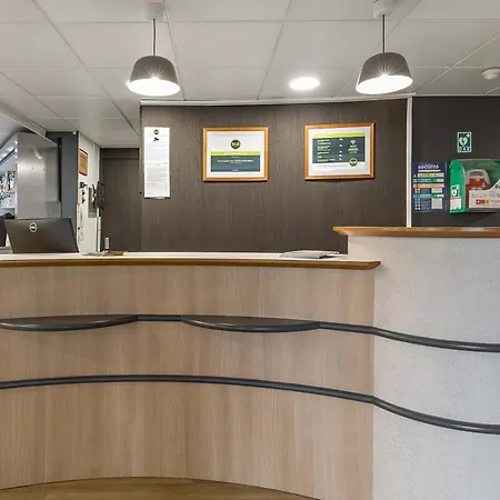 Centre Rive Gauche Готель Руан