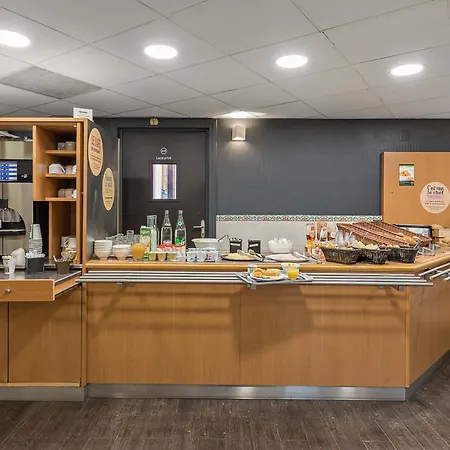 Centre Rive Gauche Готель Руан