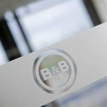 Centre Rive Gauche Готель Руан