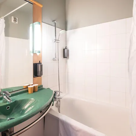 Centre Rive Gauche Hotel 3*