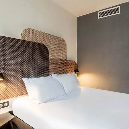 Centre Rive Gauche 3*