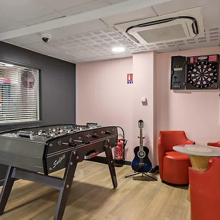 Hotel Centre Rive Gauche 3*