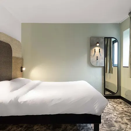 Centre Rive Gauche 3*