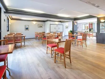 Centre Rive Gauche 3*