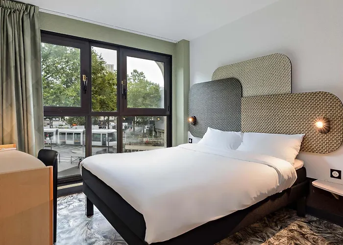 Отель Centre Rive Gauche