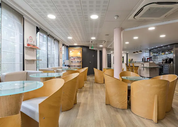 Centre Rive Gauche 酒店 3*