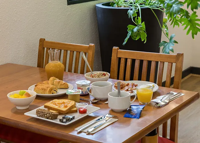 Отель Centre Rive Gauche