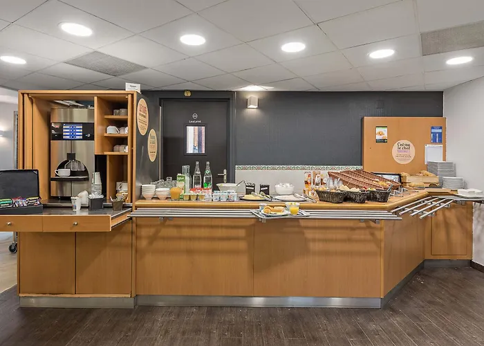 Centre Rive Gauche Отель Руан