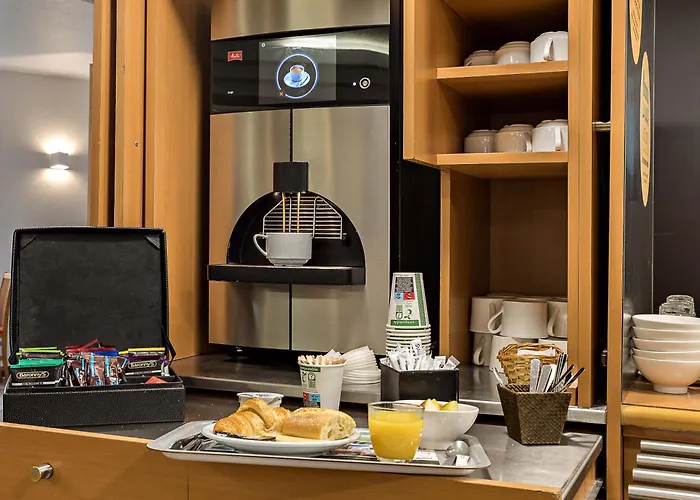 Centre Rive Gauche 3* Руан