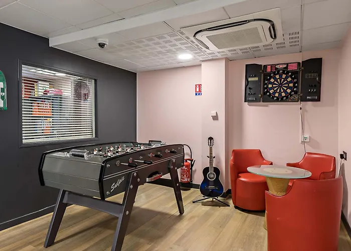 Отель Centre Rive Gauche Руан