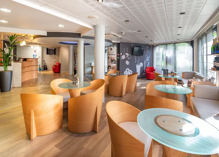 Centre Rive Gauche 酒店 3*