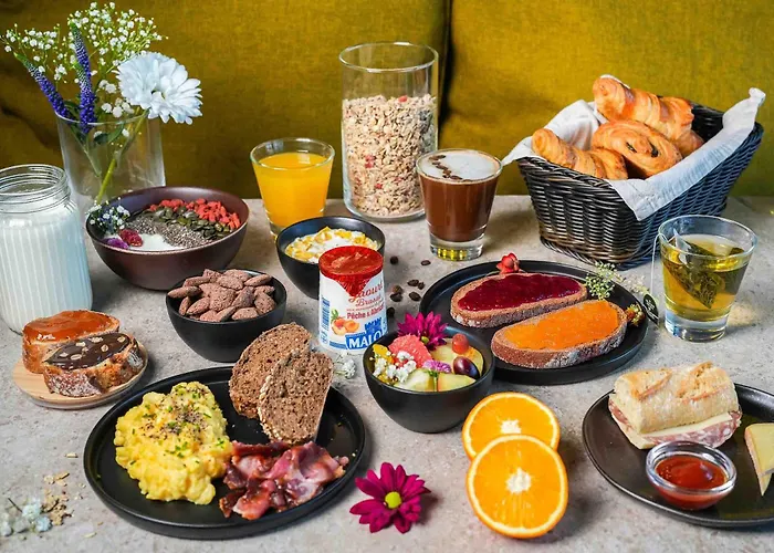 Отель Centre Rive Gauche Руан